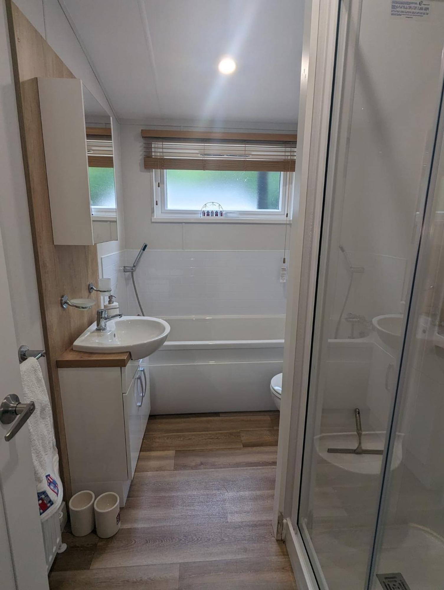 Luxury Stunning Sensation Lodge On 5 Star Shorefield Country Park New Forest Entertainment And Leisure Passes Included Milford on Sea Eksteriør billede
